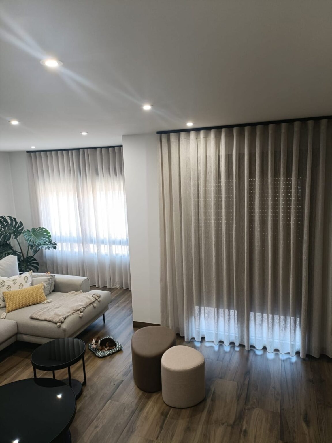 Isabel Viedma Decoración: Instalación profesional de estores y visillería